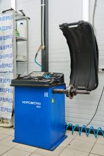 Станок балансировочный с автоматическим вводом двух параметров, синий NORDBERG 4523 — изображение 9
